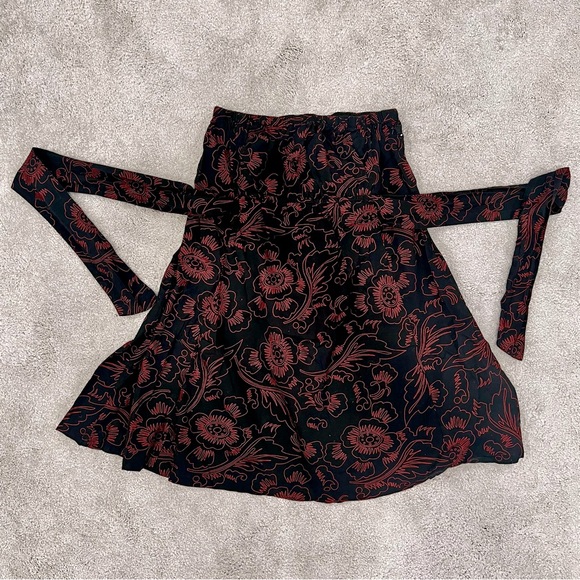 Threads Vintage Woman’s Sz M Strapless Babydoll Dress Black w/ Red Floral - Picture 9 of 14